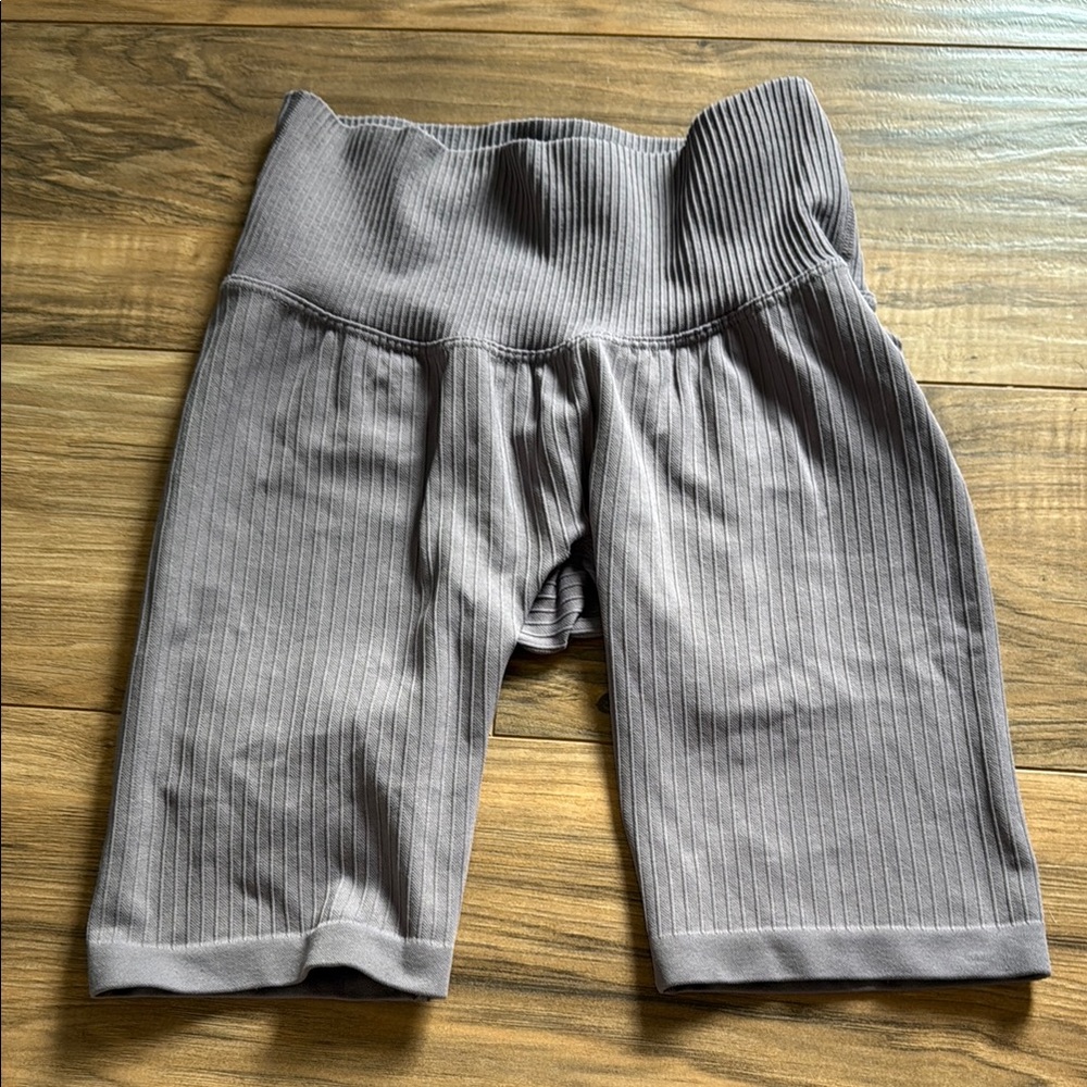 lip swear bike shorts